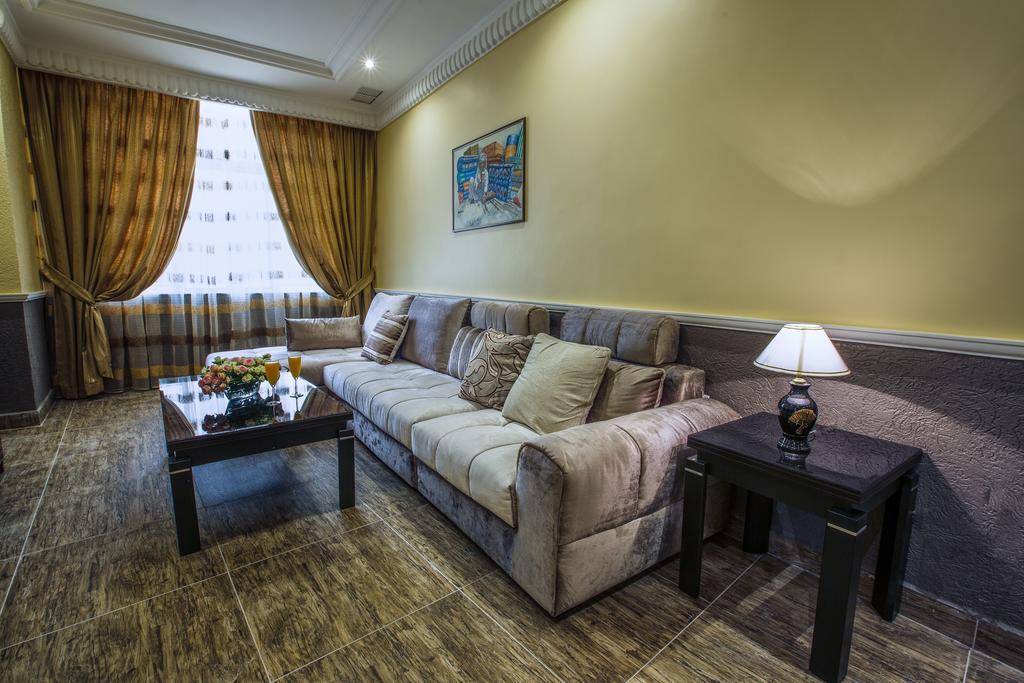 Sara Plaza (Adults Only) Aparthotel Kuwait City Eksteriør bilde