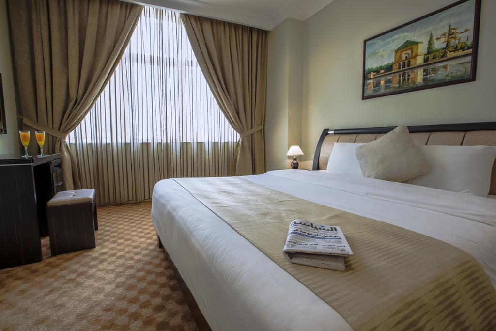 Sara Plaza (Adults Only) Aparthotel Kuwait City Eksteriør bilde