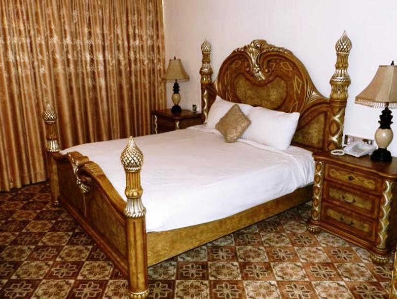 Sara Plaza (Adults Only) Aparthotel Kuwait City Eksteriør bilde